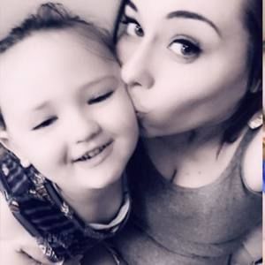 Meet your Posher, Rebecca